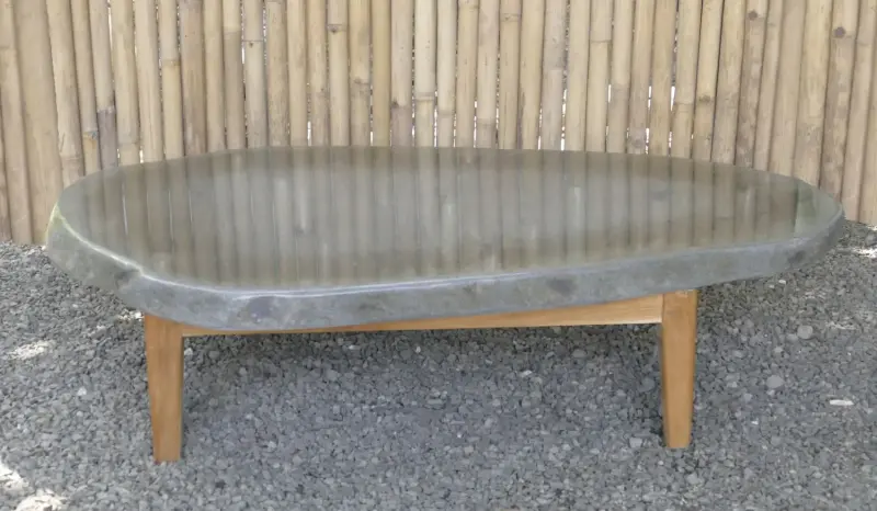 Product image 1 of the product “Table made from Naturestone Riverstone 130x83x6 cm ”